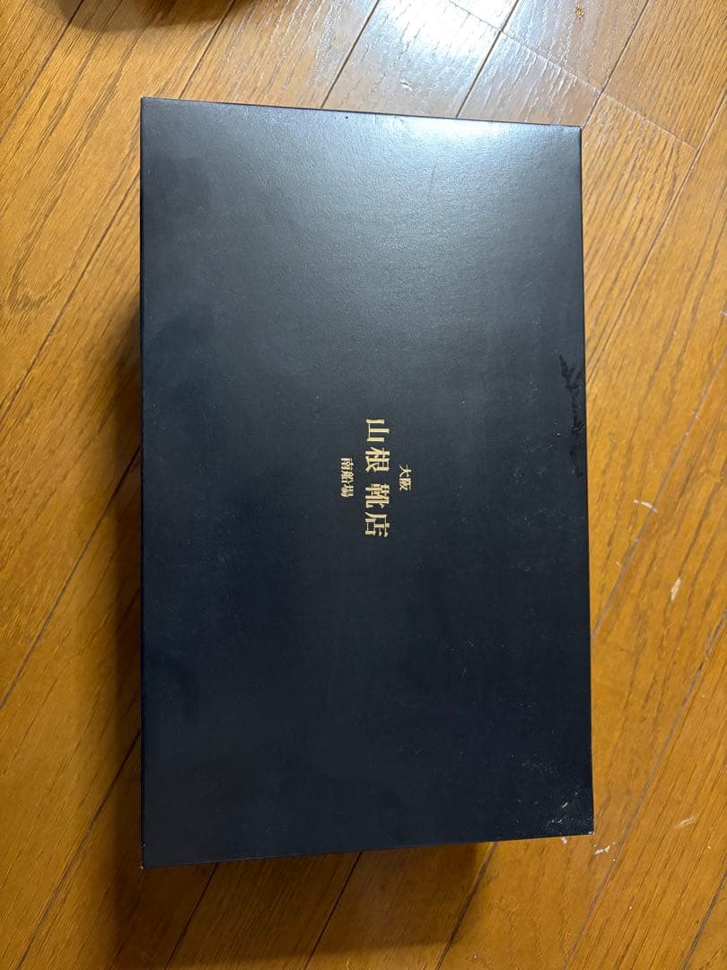 山根靴店チロリアンブーツ EVISU の象徴カラーのレッド　箱付き