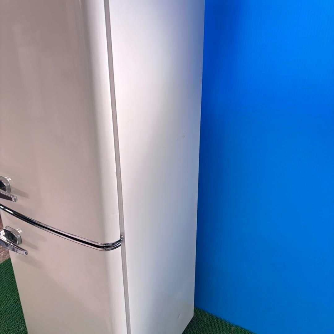 728 レトロデザイン冷蔵庫　100L強　小型　一人暮らし　右開き　2ドア
