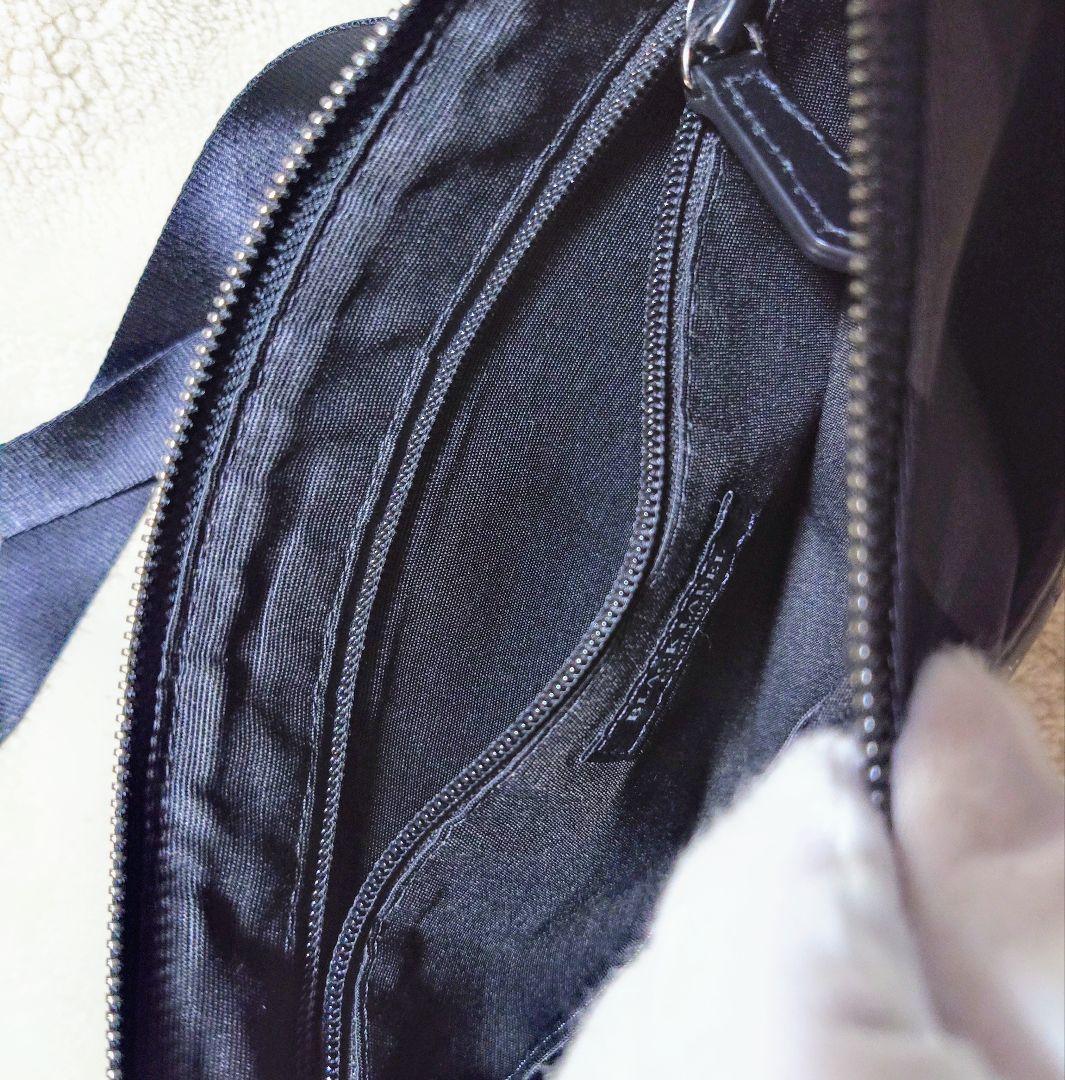 kan_chan ブラックレーベル BLACK LABEL　サコッシュ