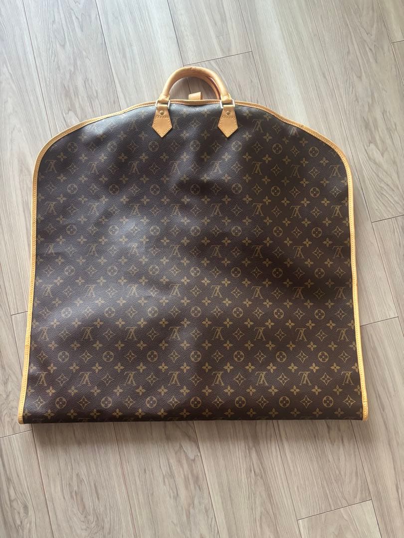 LOUIS VUITTON ガーメントバッグ