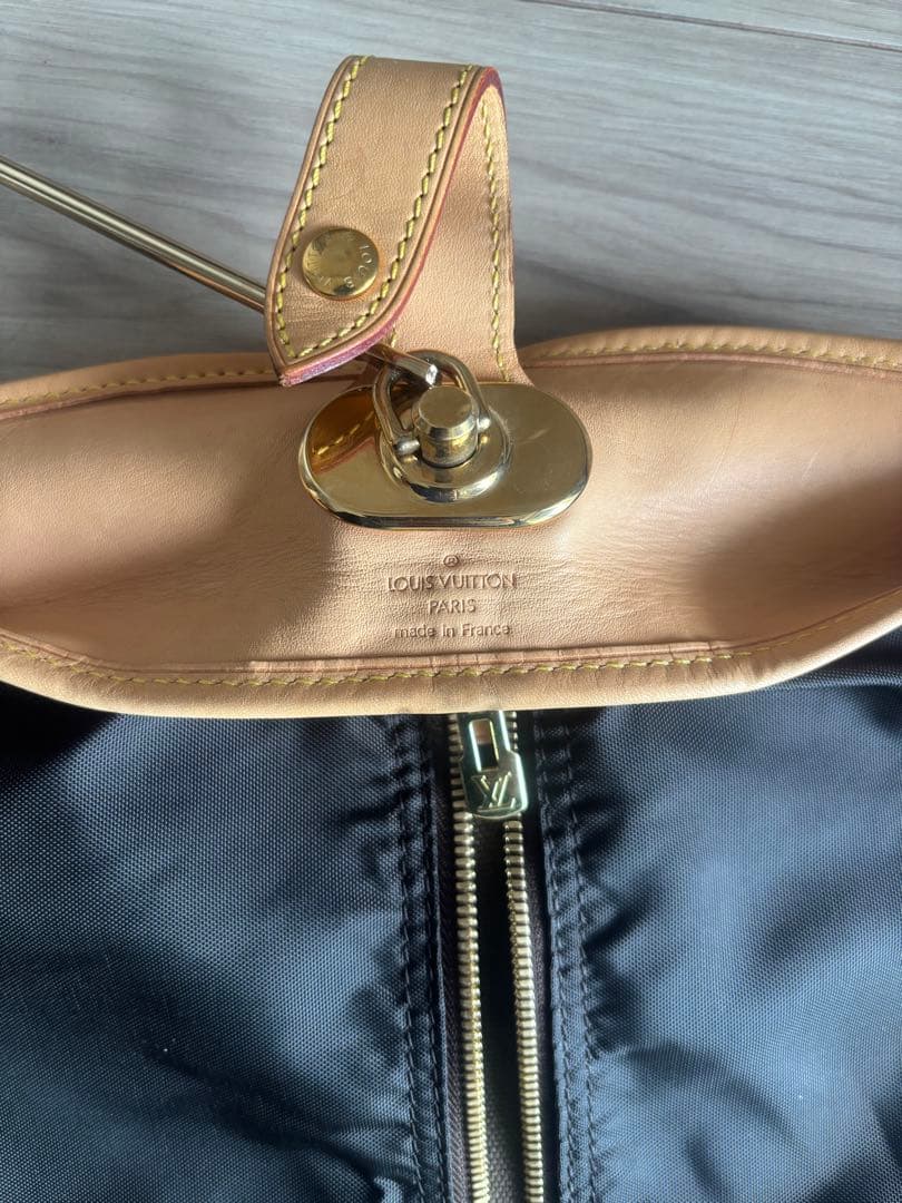 LOUIS VUITTON ガーメントバッグ