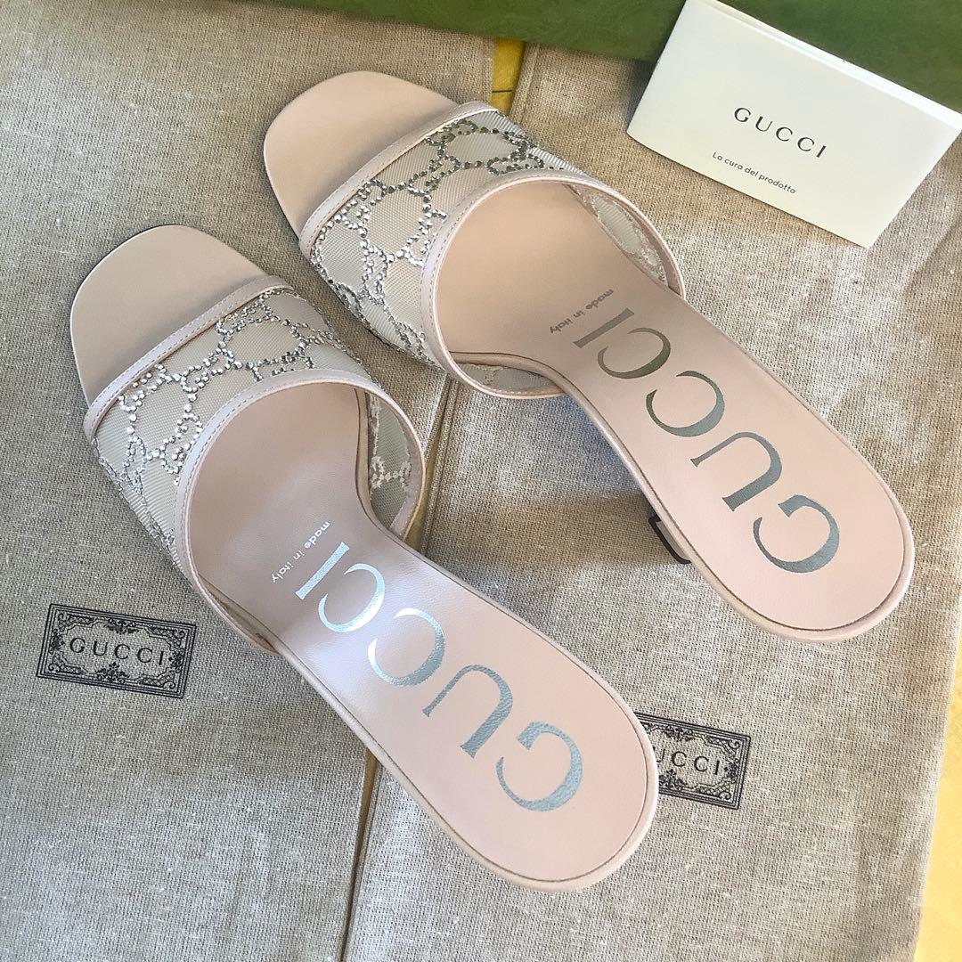 新品! グッチ ダイヤモンドカットクリスタルビジュー GGマーク サンダル24㎝