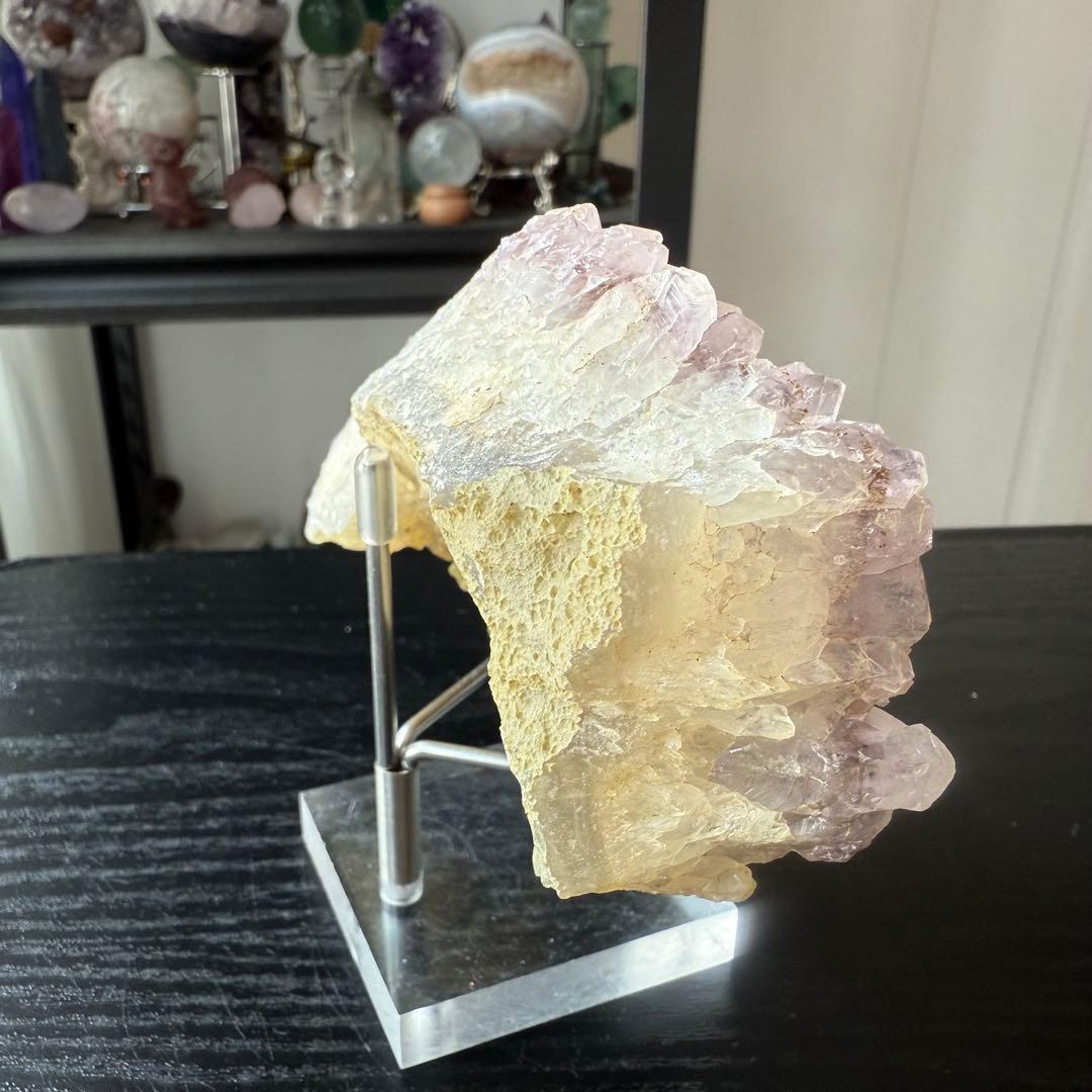 天然石 タイチンルチルクォーツ共生アメジストの原石　置物共生NO.010703