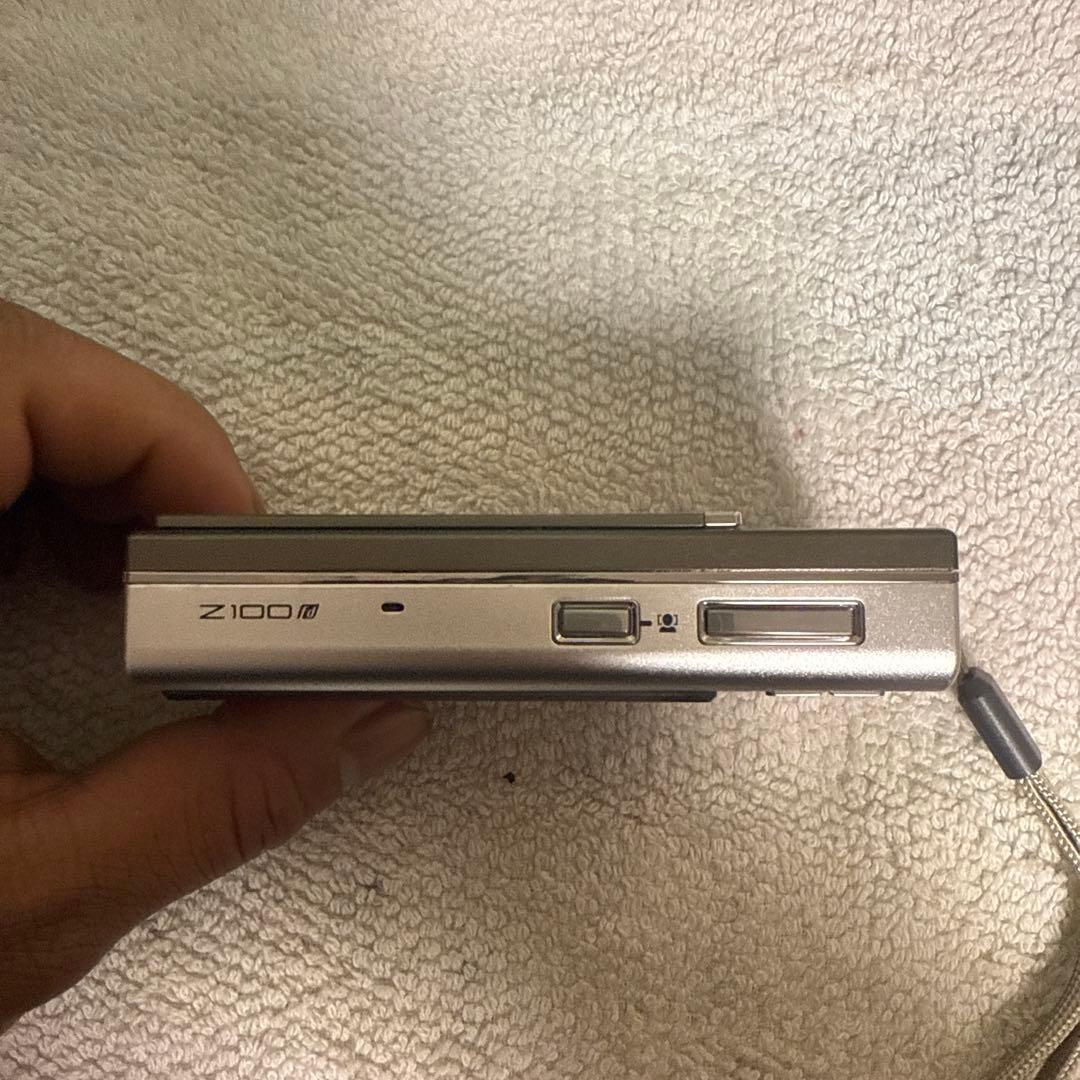 FUJIFILM FINEPIX Z100 シルバー　※ジャンク品