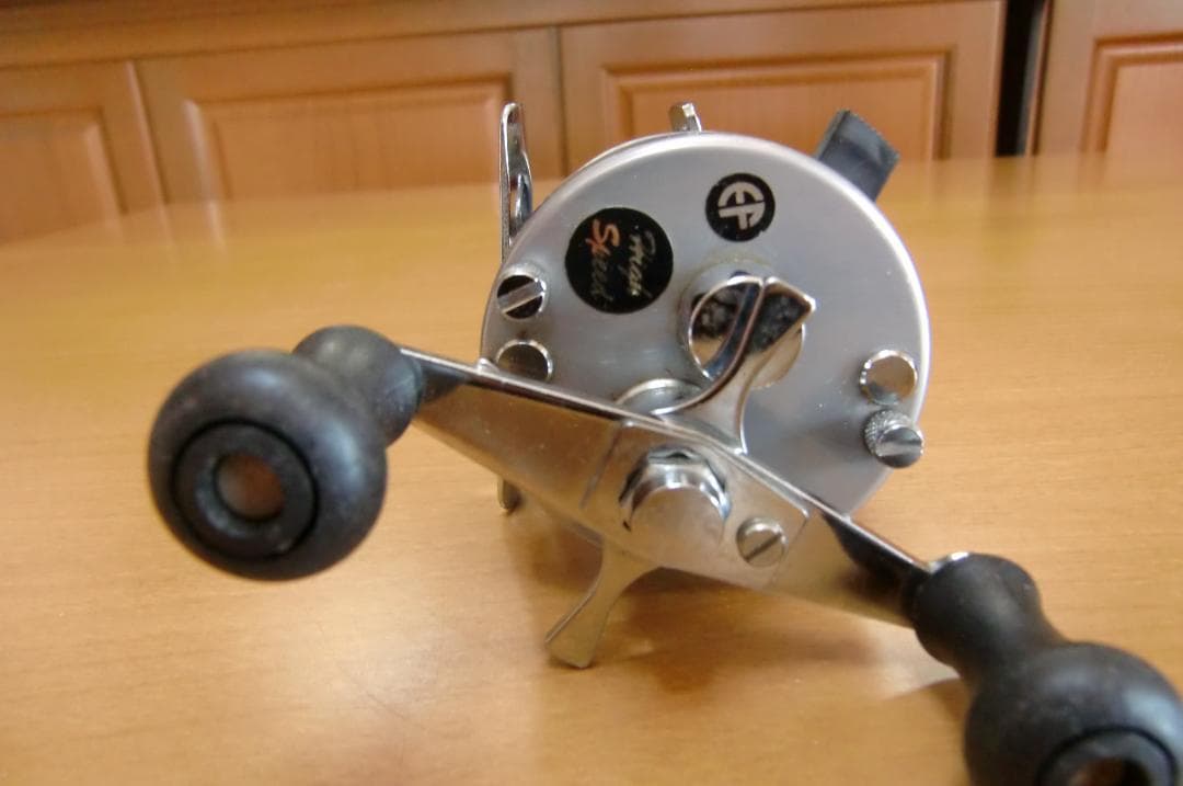 ABU Ambassadeur 2500C アブ アンバサダー ブロンズプレート