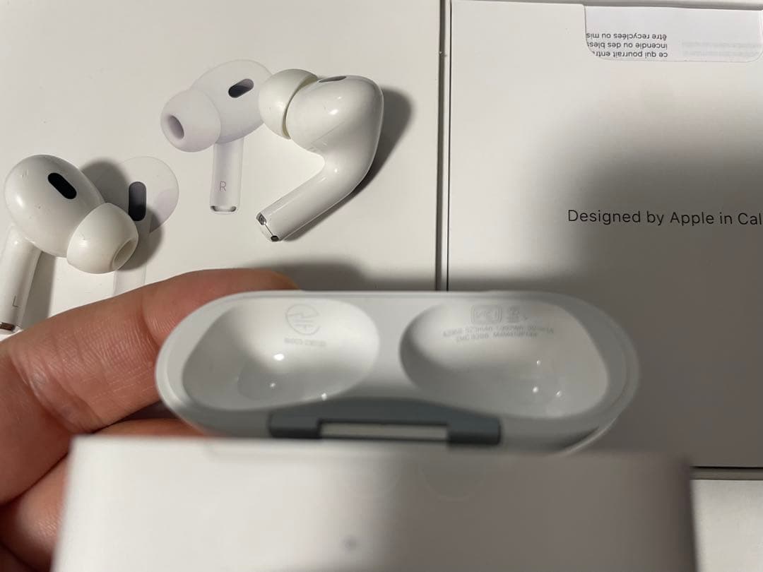 【純正品】Apple AirPods Pro 第2世代 USB-C 付属品付き