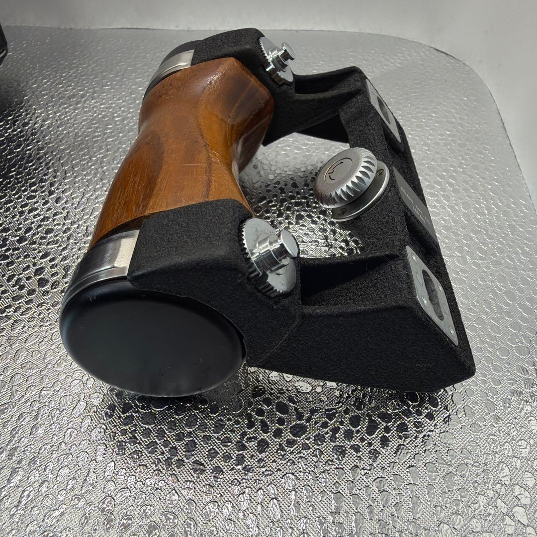 と*ー様 Pentax 6X7 ブラック ボディ　ウッドハンドル付き