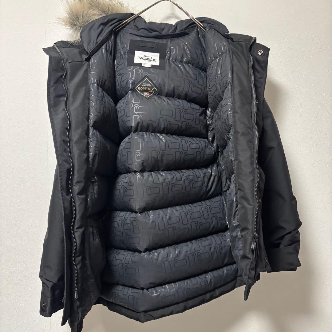 未使用級✨ウールリッチ　GORE-TEX ダウンジャケット　ファーコート　L 黒