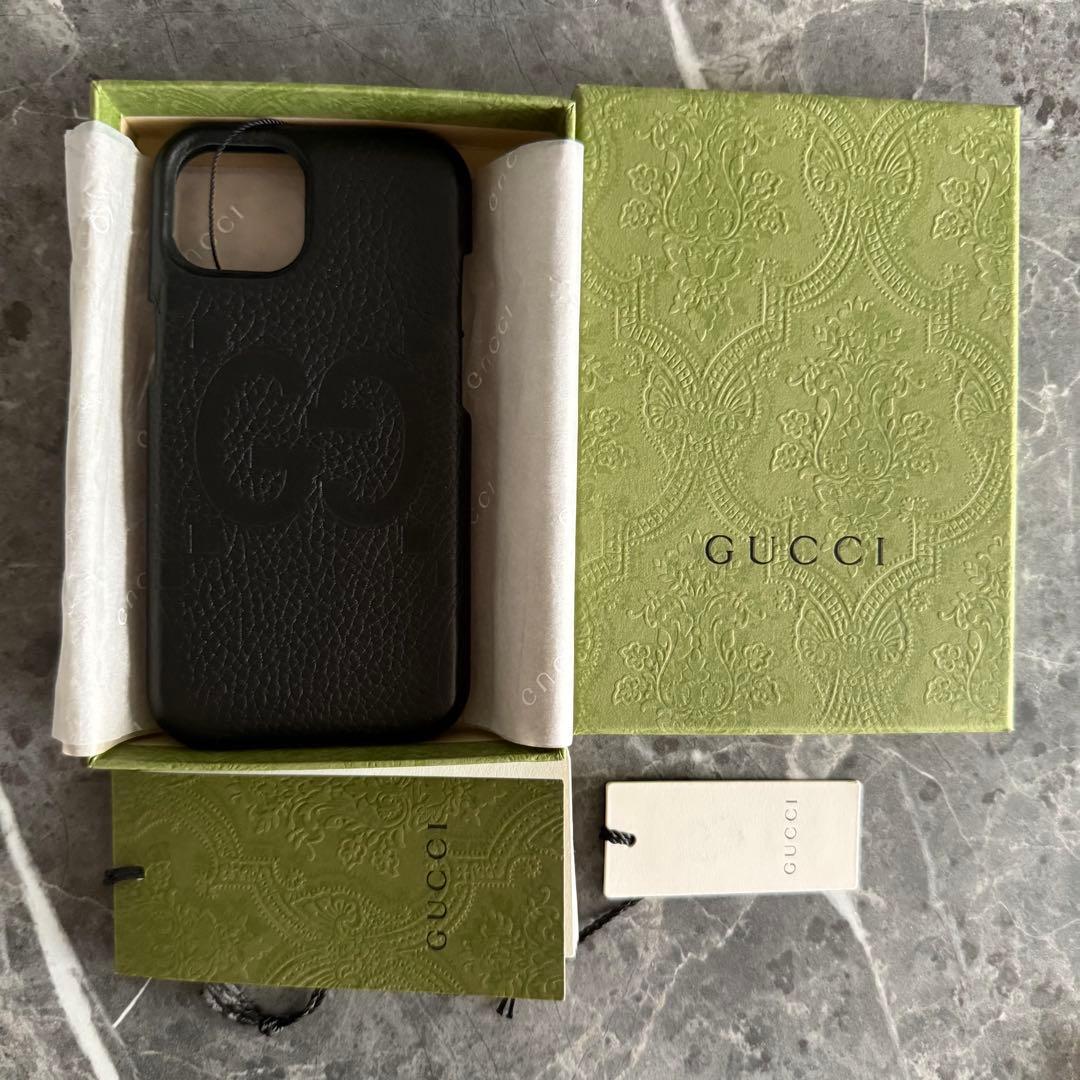 【新品未使用】GUCCI iPhone15 ケース 黒 GGロゴ 本革 正規品