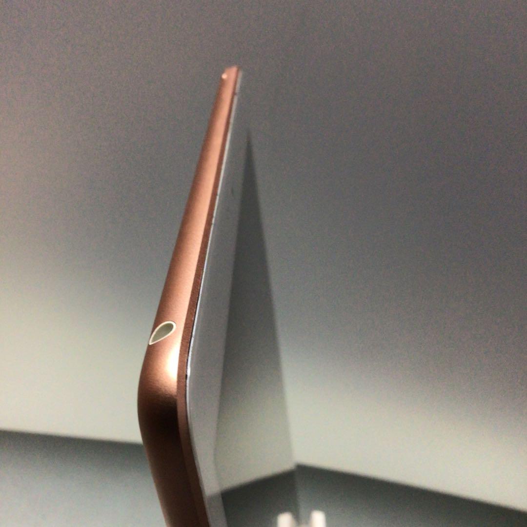 iPad第6世代128G wifi Gold 93%美品