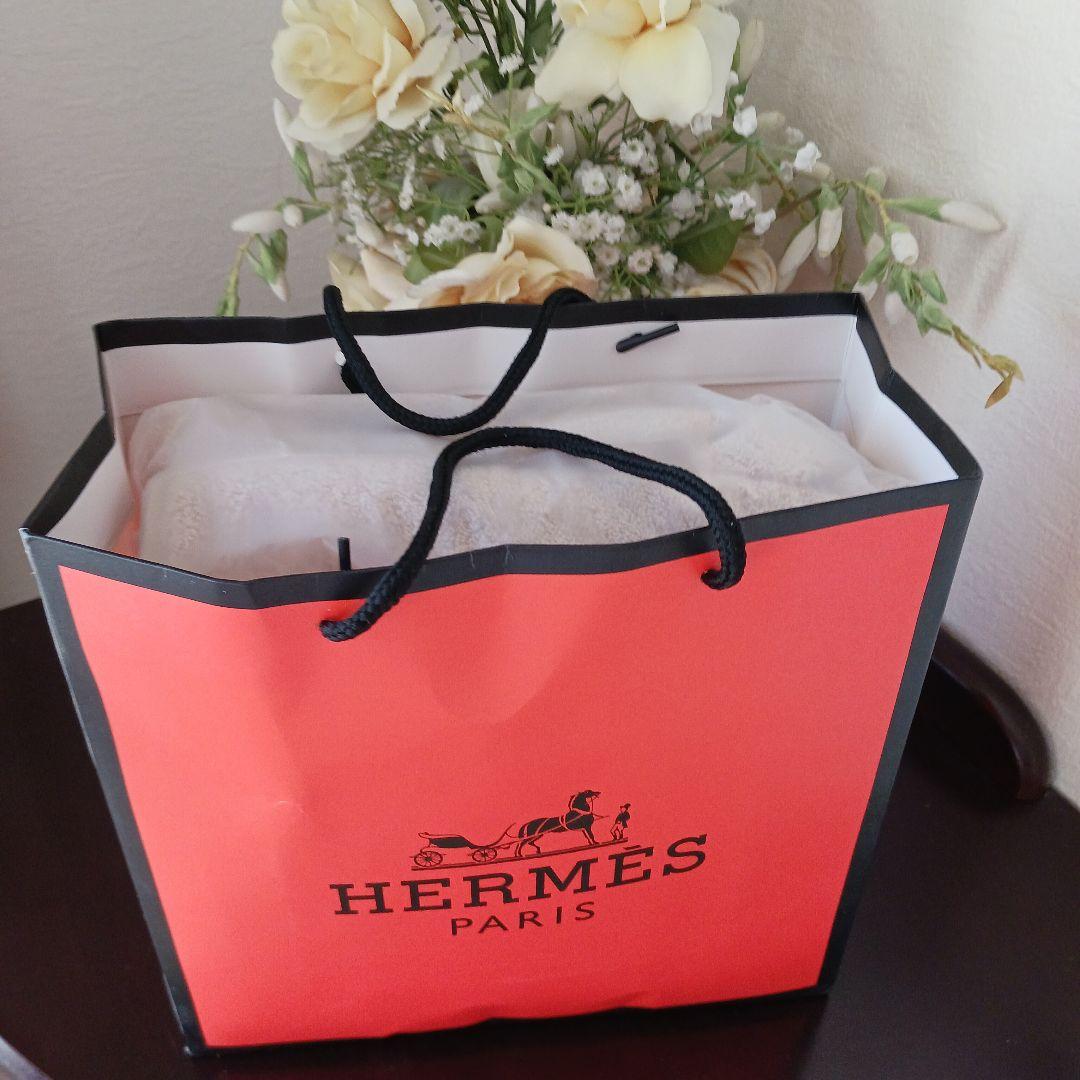 HERMESふわふわ上質素材ベージュバスタオル68cm×140cm