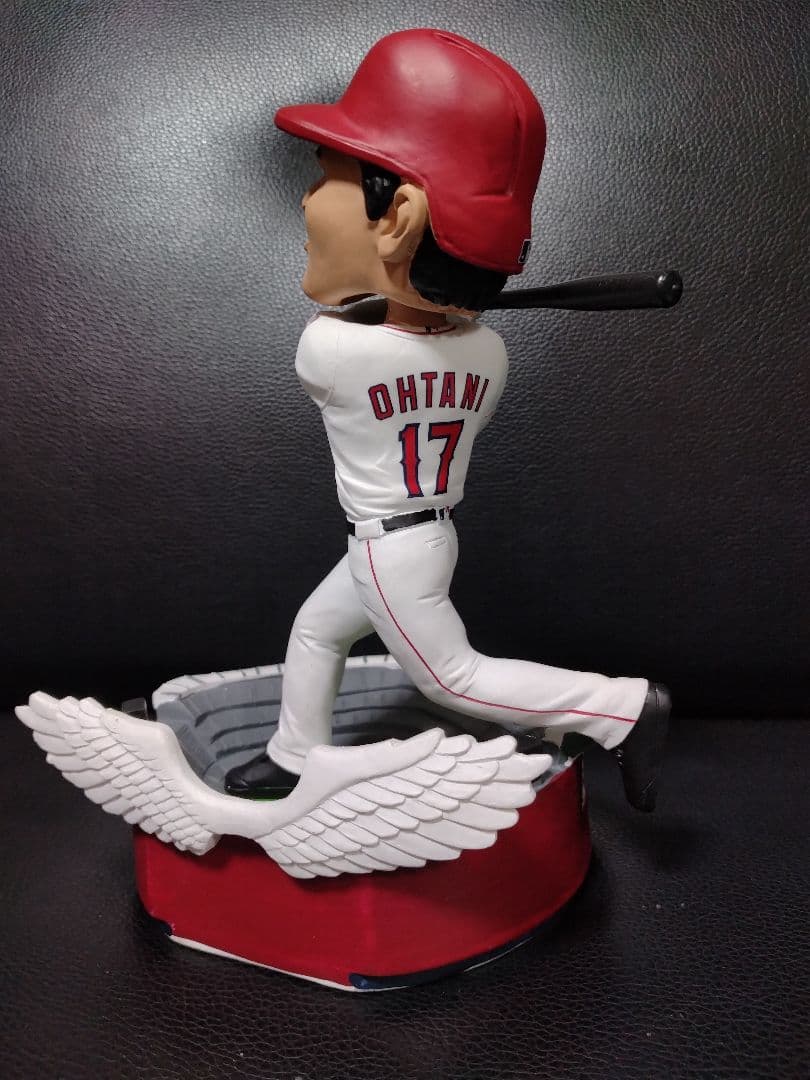 世界限定1000体　大谷翔平MLB公式 　ボブルヘッド(エンゼルス球場台座付）
