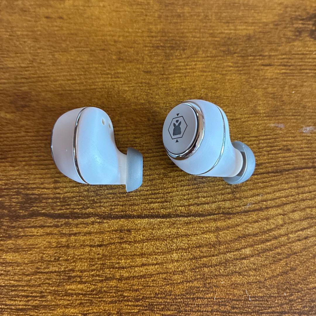 ONKYO×ブルーアーカイブ AOW01 ワイヤレスイヤホン アロナ　ケース付き