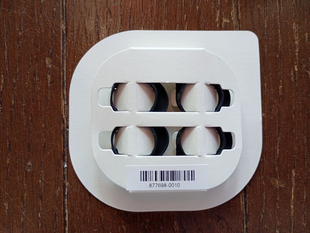 Bose QuietComfort Earbuds II 片耳(左)＋ケース付