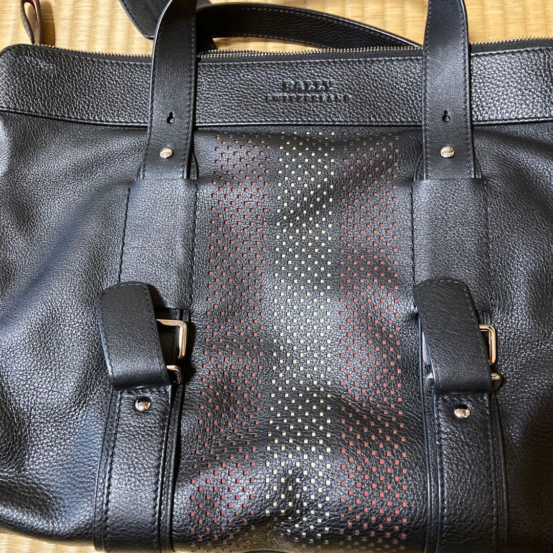 BALLY バリー レザー ショルダーバッグ 斜め掛けカバン 皮革鞄 ブラック