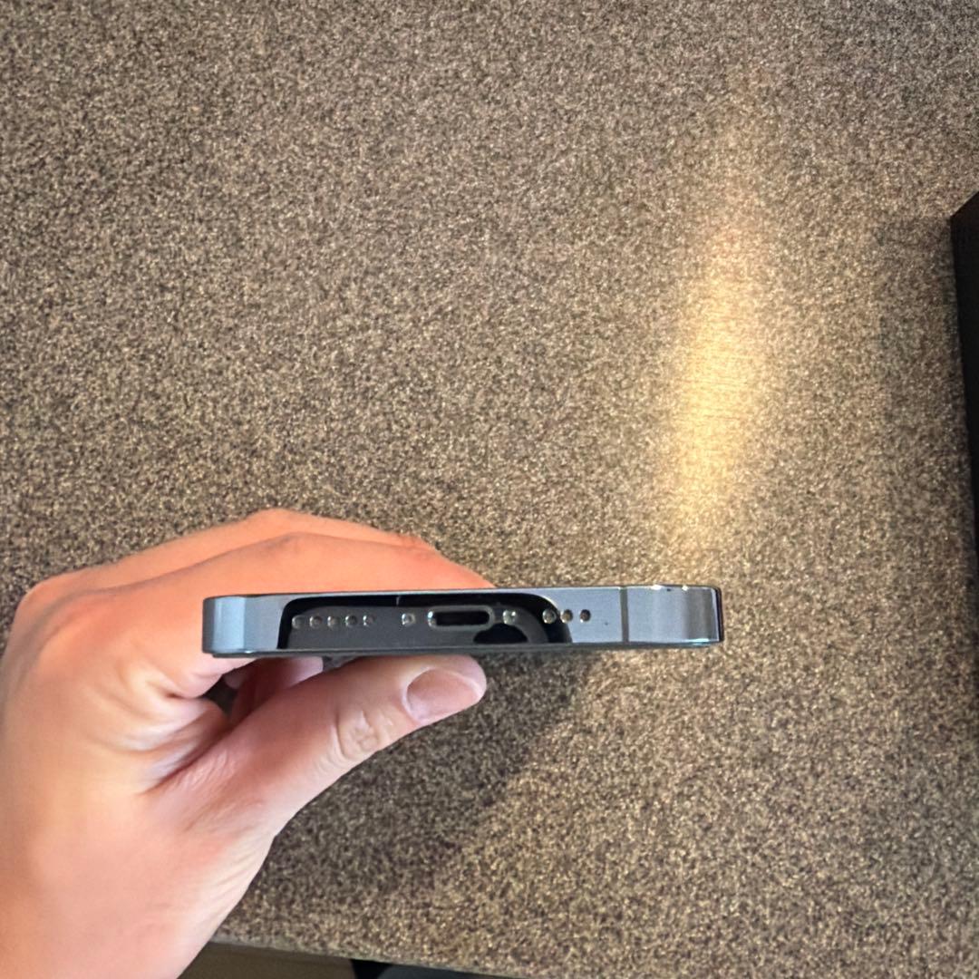 Apple iPhone 13 Pro 256GB シエラブルー本体