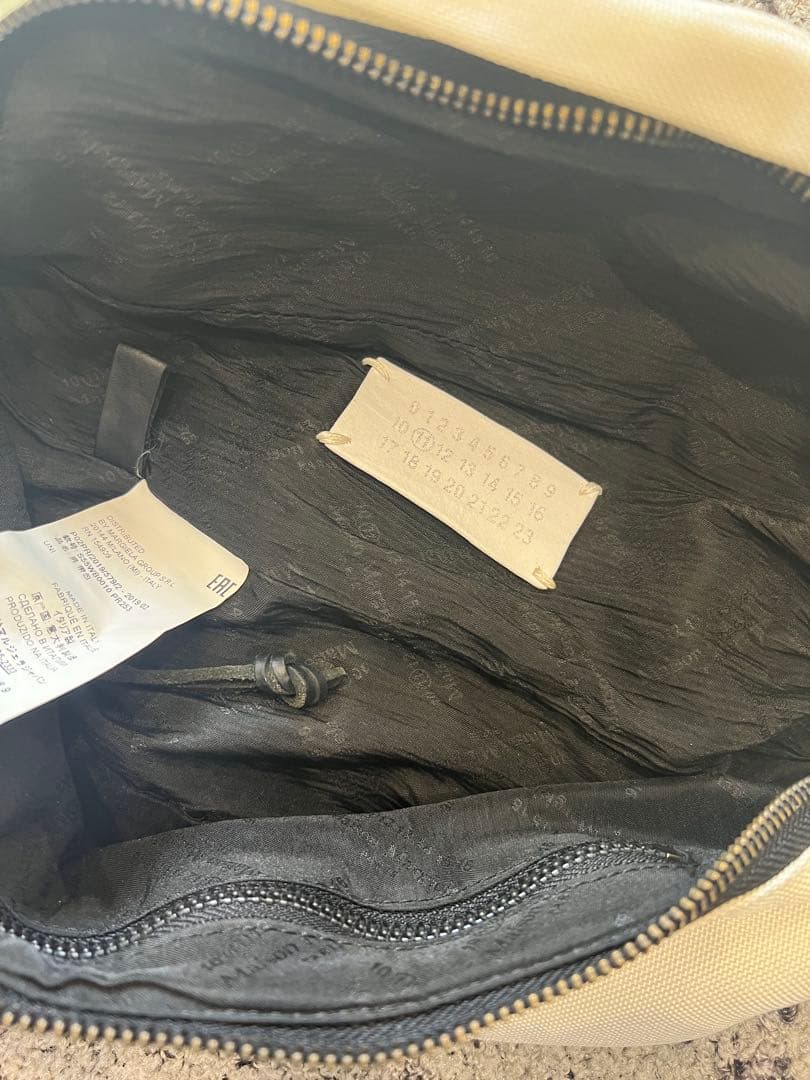 メゾンマルジェラ ボディバッグ