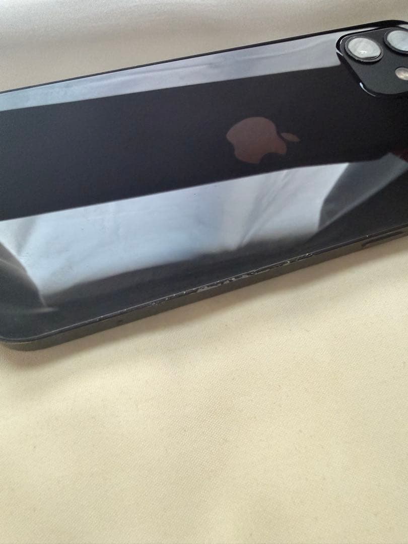 Apple iPhone 12 ブラック 本体 SIMフリー 充電容量73%