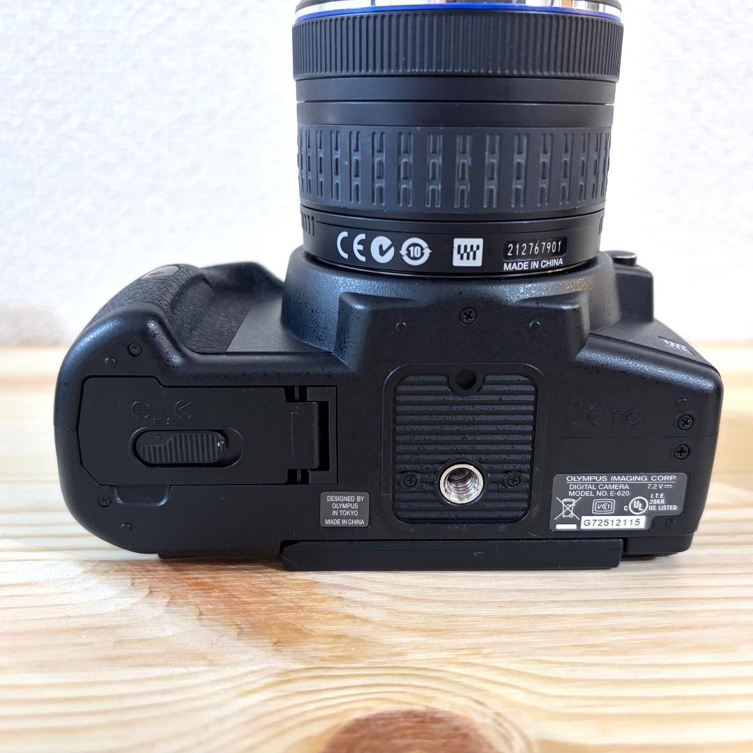オリンパスOLYMPUS E−620 デジタル一眼レフカメラ ダブルズームキット