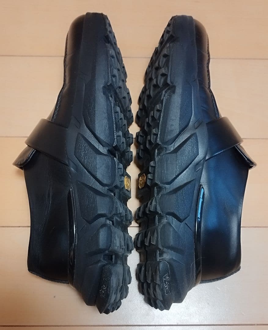 メゾンスペシャル レザーローファースニーカー ビブラムソール