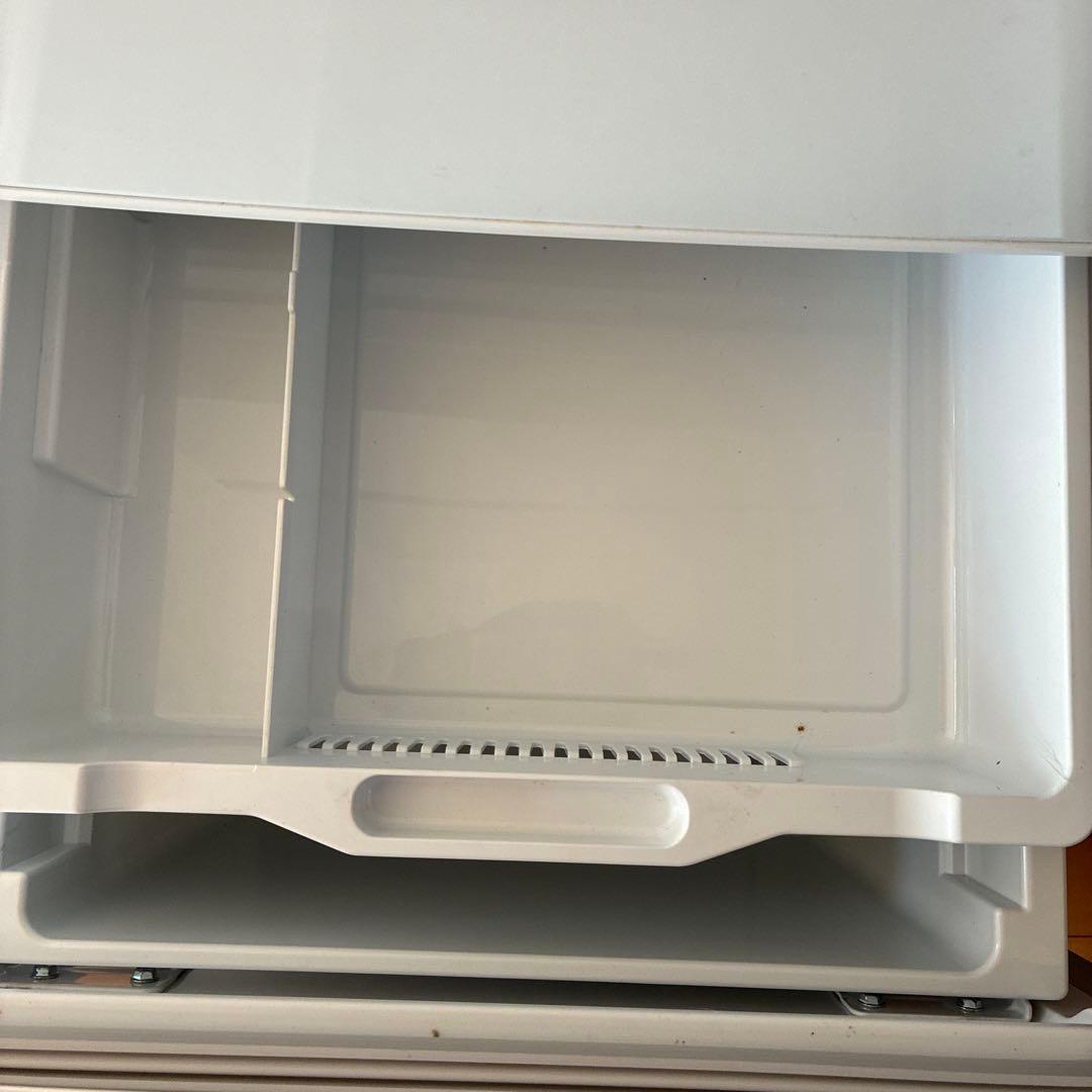 Hisense 冷蔵庫 ガラス棚3段