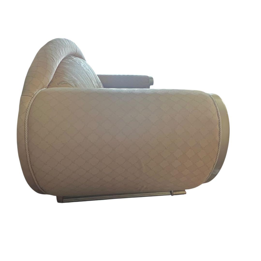 【豪華絢爛】【高級】2人掛けソファ　ファブリック ヨーロッパ　欧風　ラウンジ