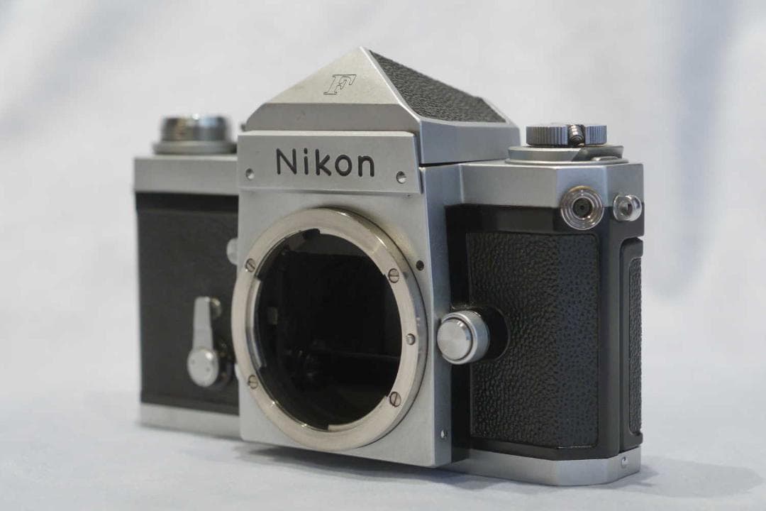 Nikon F シルバー　前期　658万番台　動作良好