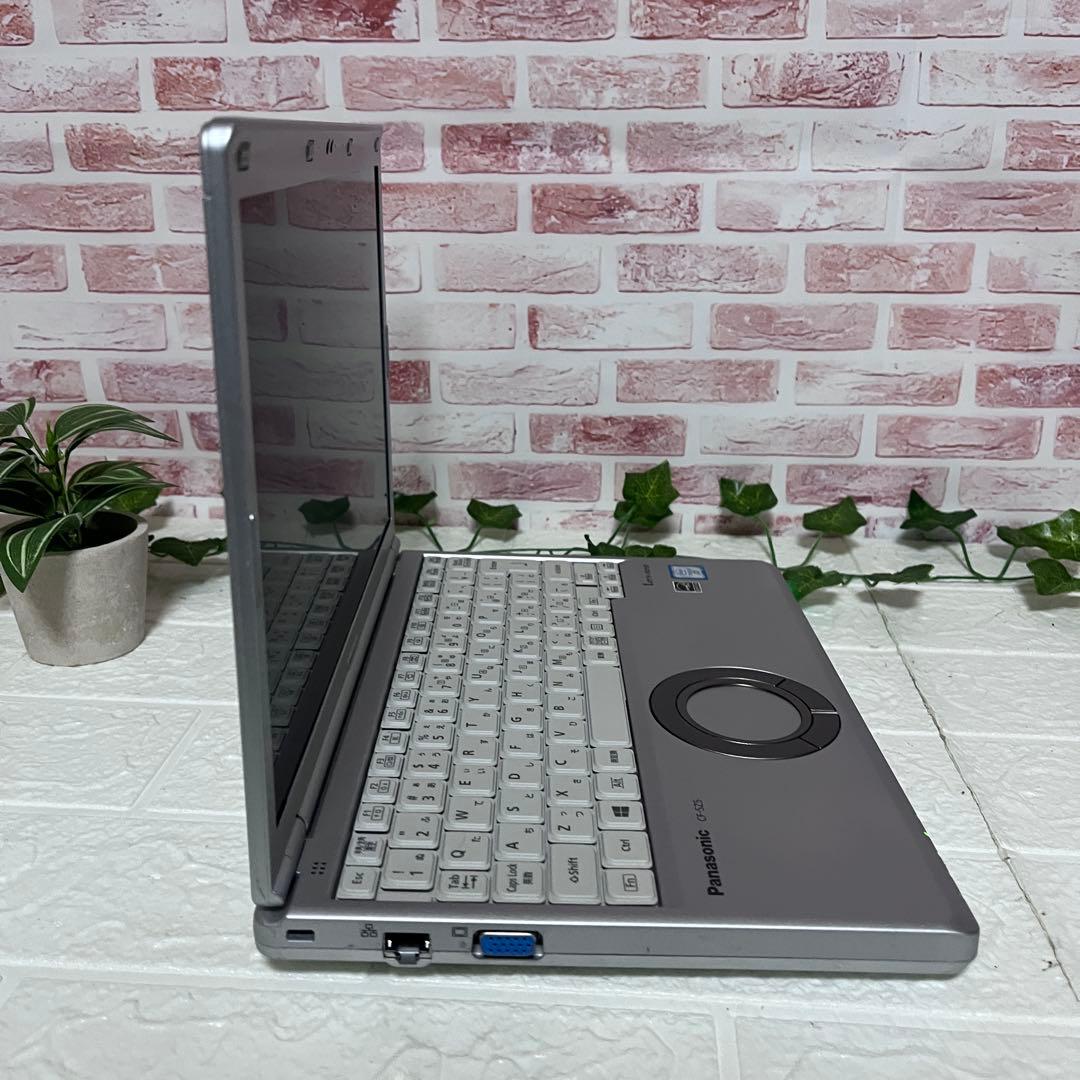 ★中古SSD128GB メモリ8GB★カメラ Win11 ノートPC69