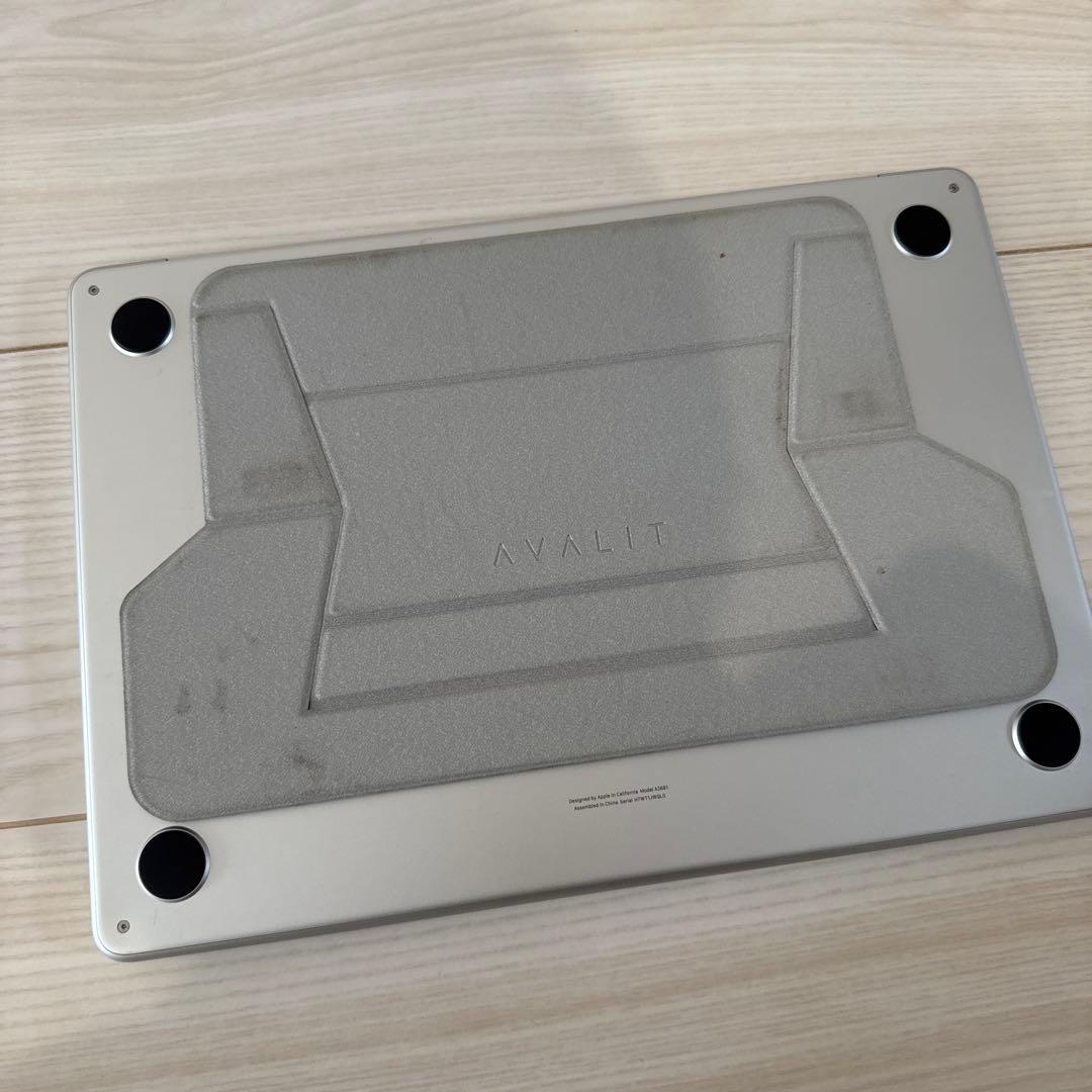 MacBook air M2 8GB 256GB SSD 13.6インチ