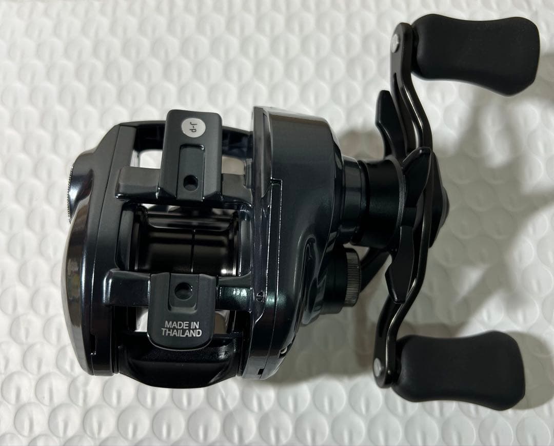 【未使用】美品　Daiwa25タトゥーラSV TW 100XHL 左巻き