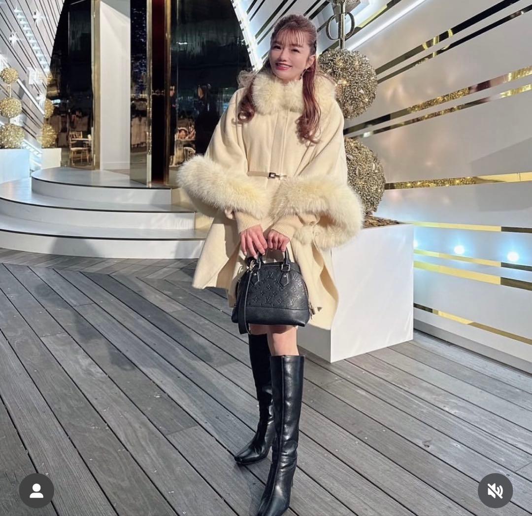 美品 スナイデルsnidel ファー付きミドルケープコート イエロー