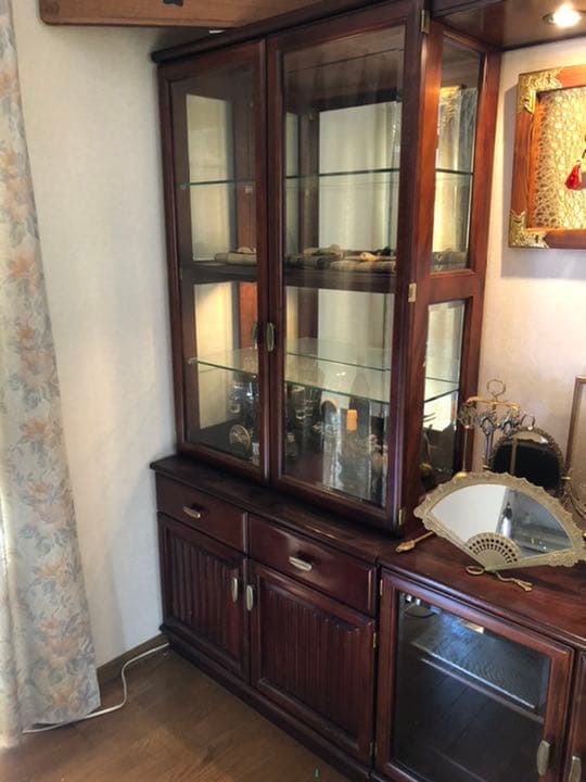 カリモク アンティーク 飾り棚  コレクションボード