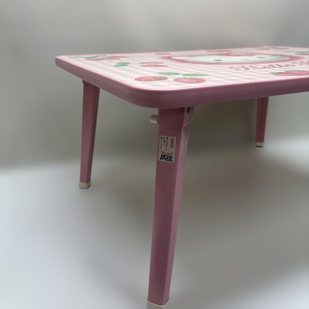 ハローキティレトロ 折り畳みテーブル 野いちご サンリオ 苺