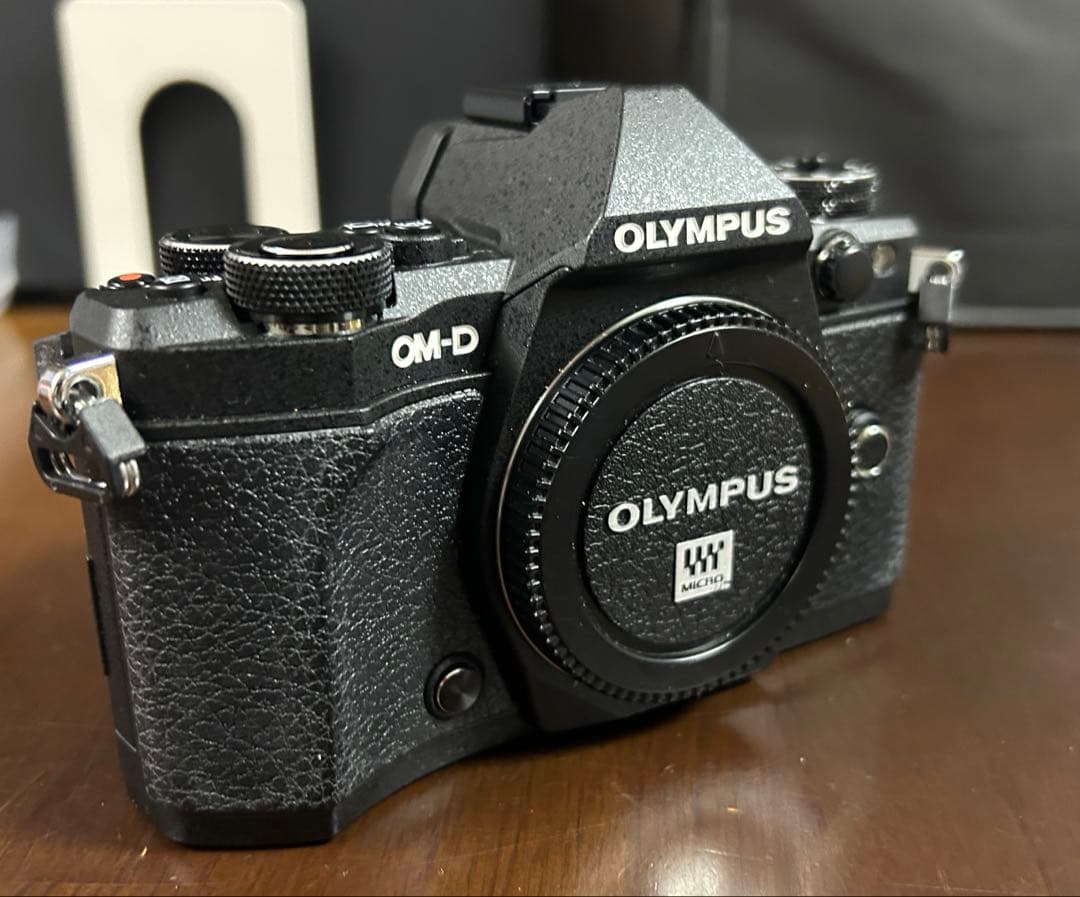 OLYMPUS OM-D E-M5 MarkⅡ ブラック 本体のみ