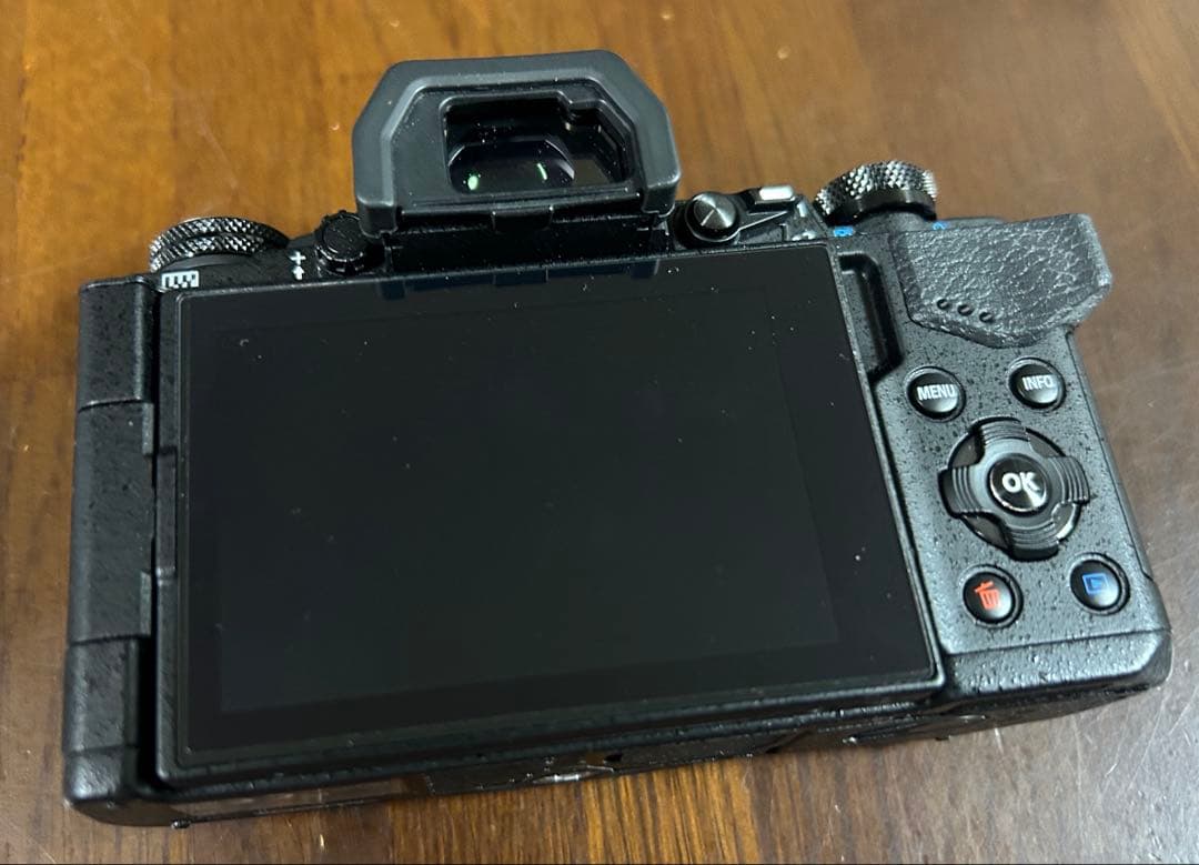 OLYMPUS OM-D E-M5 MarkⅡ ブラック 本体のみ