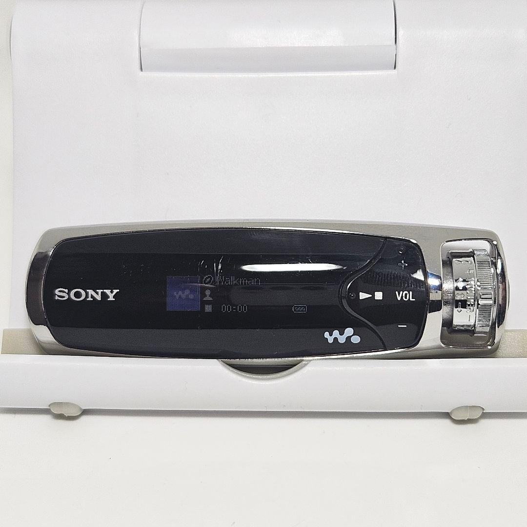 美品 動作品 WALKMAN NW-S705F 2GB ブラック 本体 ケース付