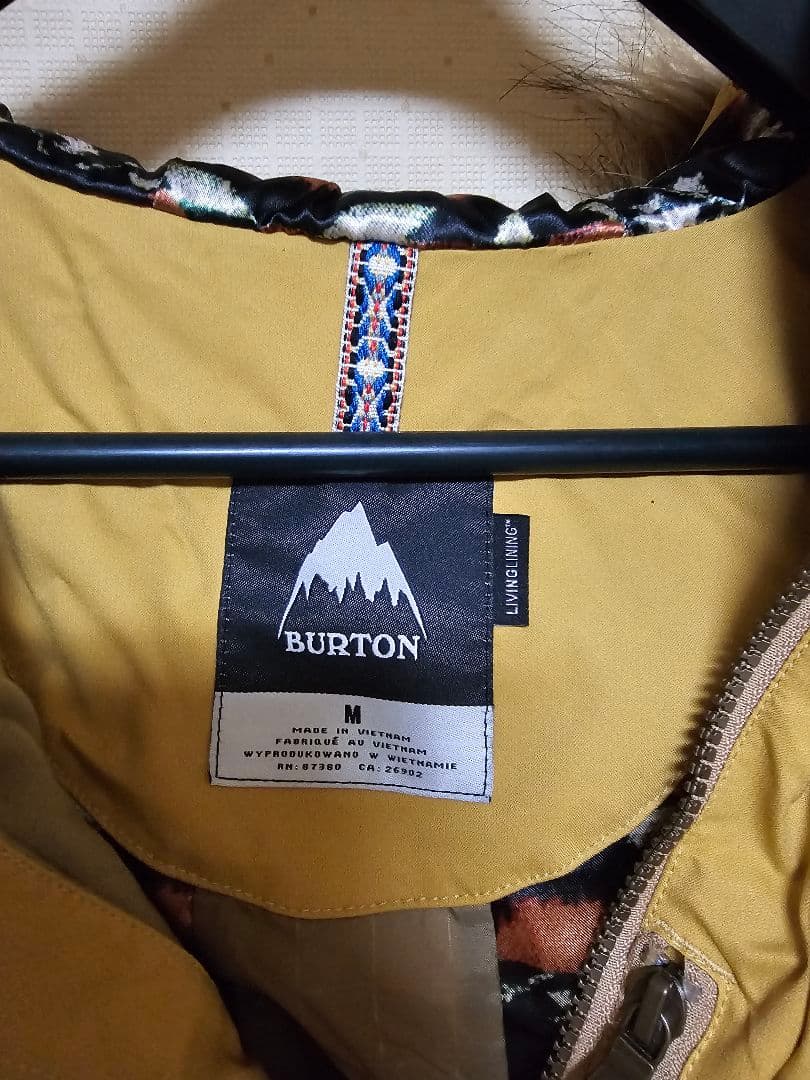 BURTON スノーボードウェア Mサイズ