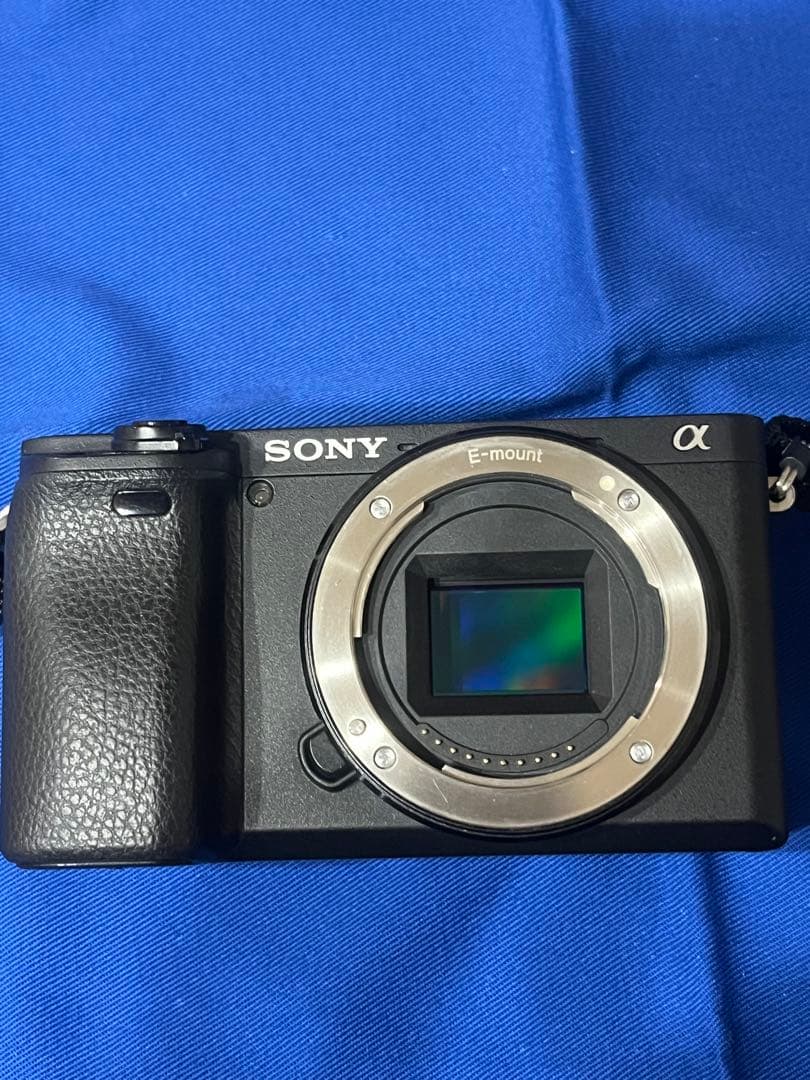 SONY ILCE-6400Y（ダブルズームレンズキット）・ACC-TRW