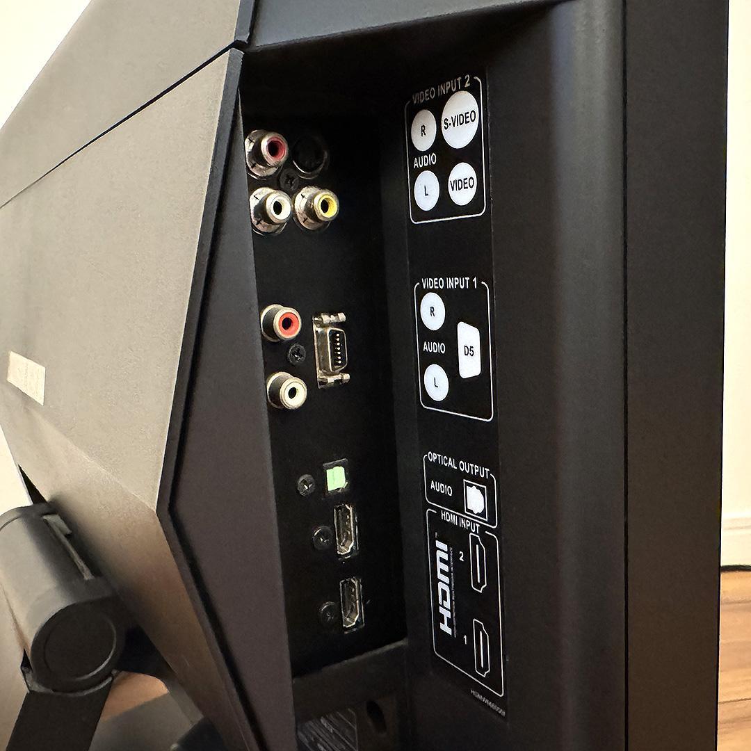 三菱VISEO 24インチモニタ MDT243WG II レトロゲーム向け