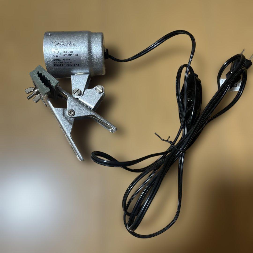 爬虫類 トカゲ カナヘビ 飼育セット　紫外線ライト 保温ライト