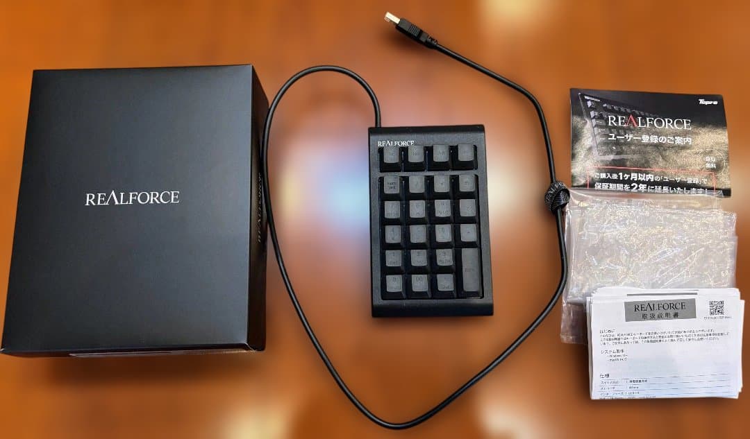 美品：REALFORCE TUX11 テンキー USB接続 ブラック