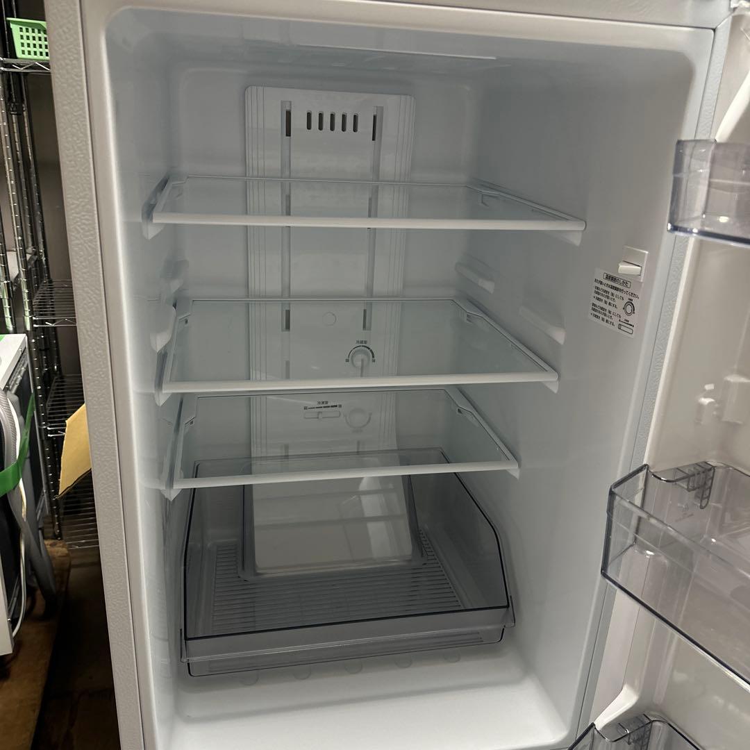 TOSHIBA シルバー 2ドア冷蔵庫　153L GR-U15BS 2022年製