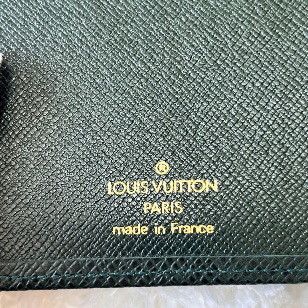 【希少品】ルイヴィトン タイガ エピセア 二つ折り財布 パスポートケース