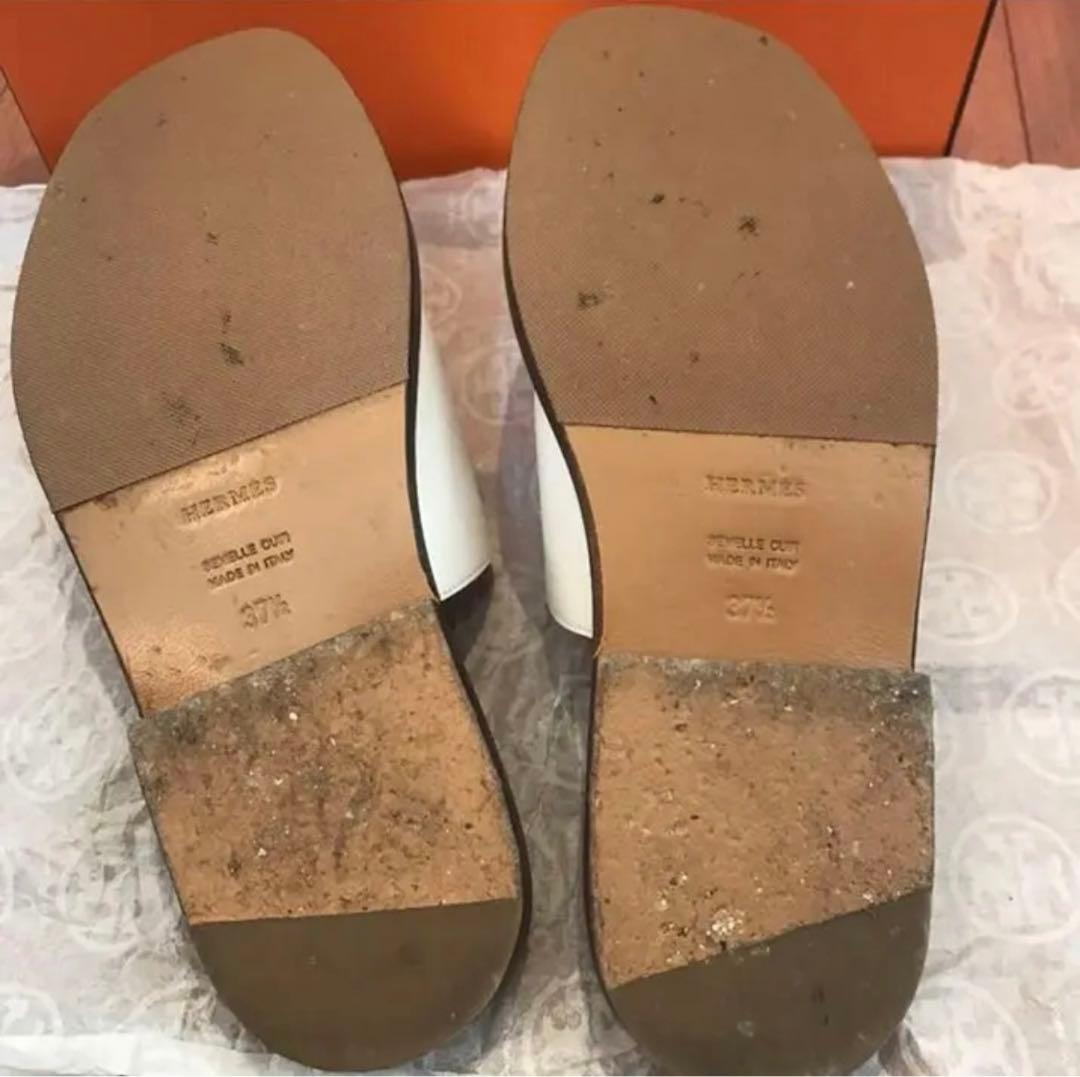 HERMES エルメス　フラットサンダル　ホワイト　ぺたんこ