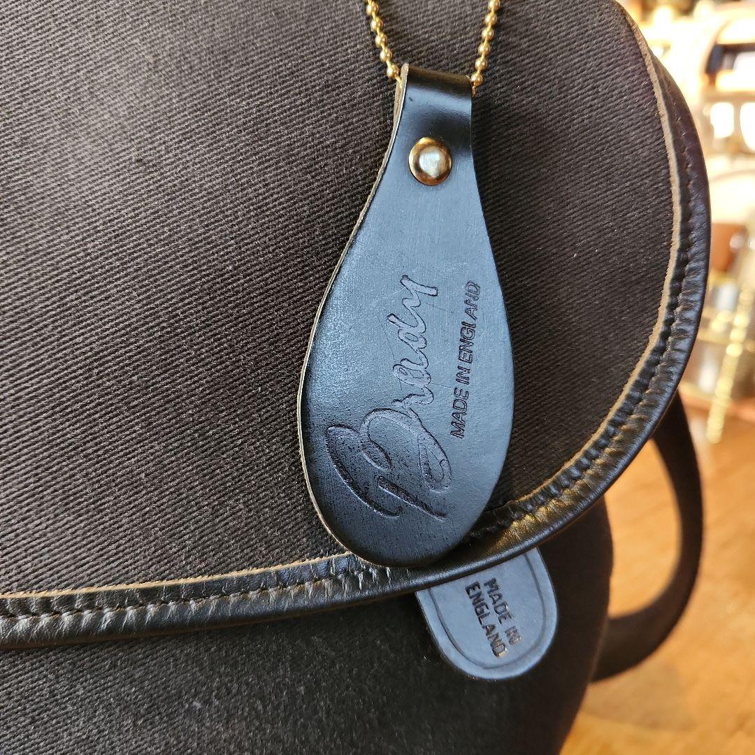 Ｂｒａｄｙ ショルダーバッグ メンズ レディース