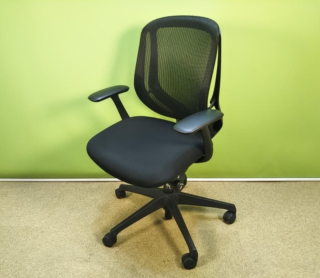 aw　オカムラ　シルフィーチェア　ローバック　固定肘　前傾機能　メッシュ　中古品