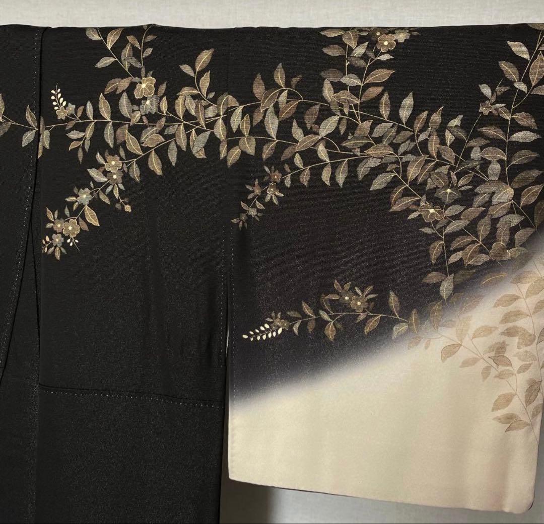 訪問着　黒　蝶々　金彩　正絹　着物　袷　美品