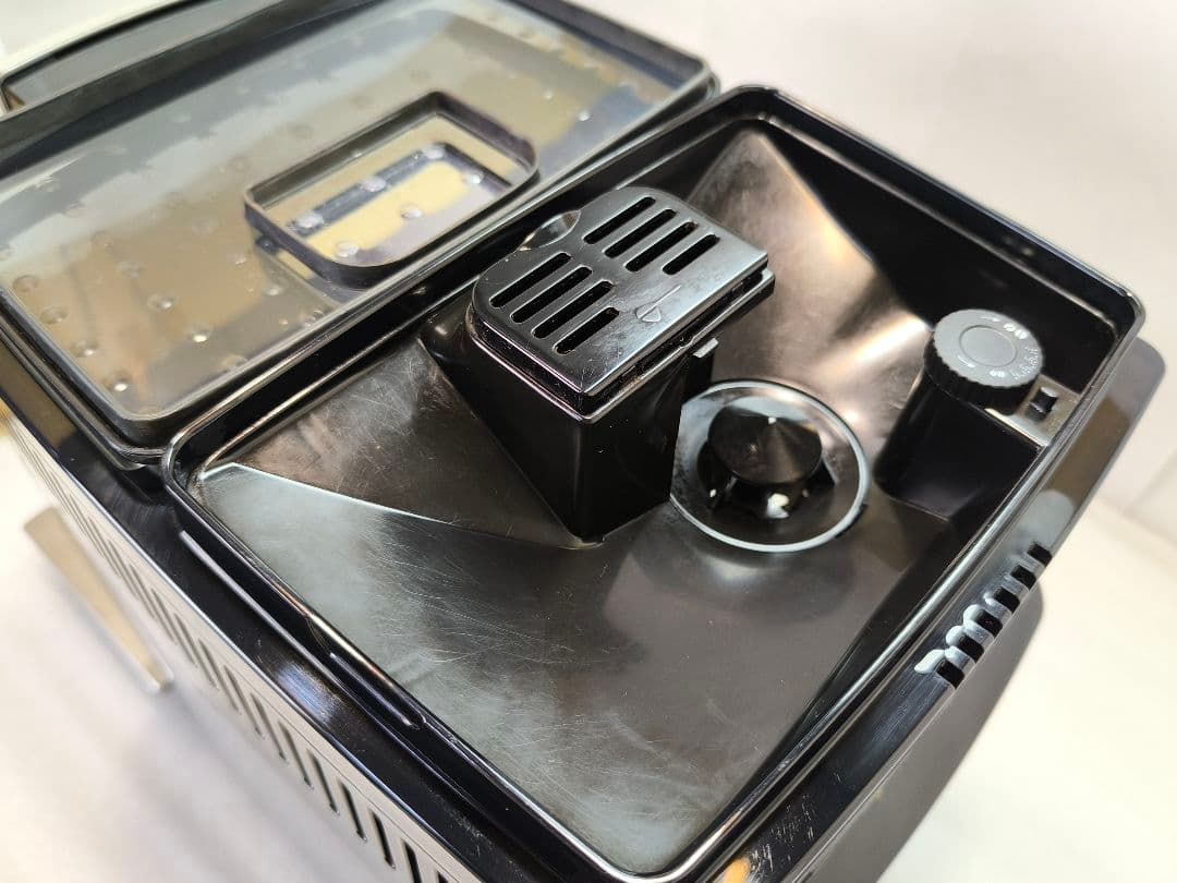 デロンギ　マグニフィカSカプチーノ　全自動コーヒーマシンECAM23260SBN