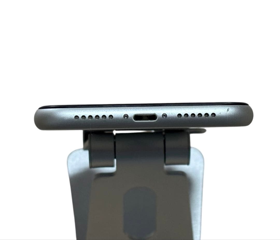 【美品】iPhone 11 64GB SIMフリー ホワイト