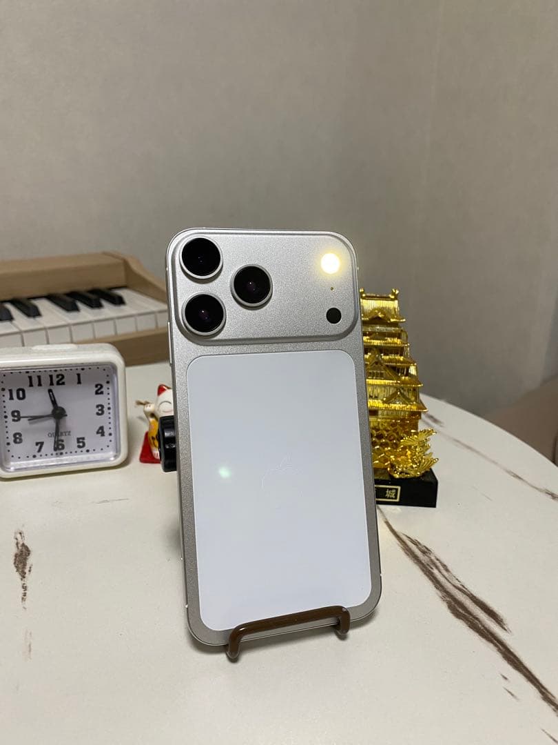 iPhone XR カスタム品 iPhone17Pro風 外装交換